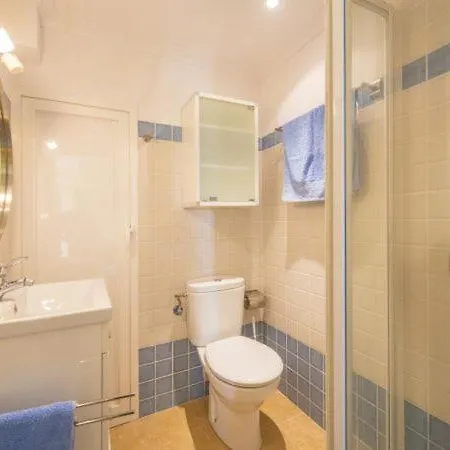 Sleeps 10 Pool Villa