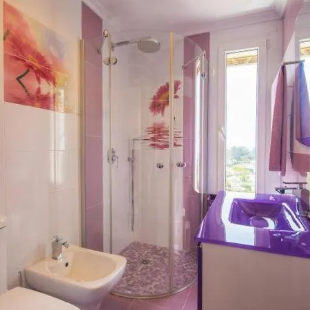 Sleeps 10 Pool Villa Pedramala